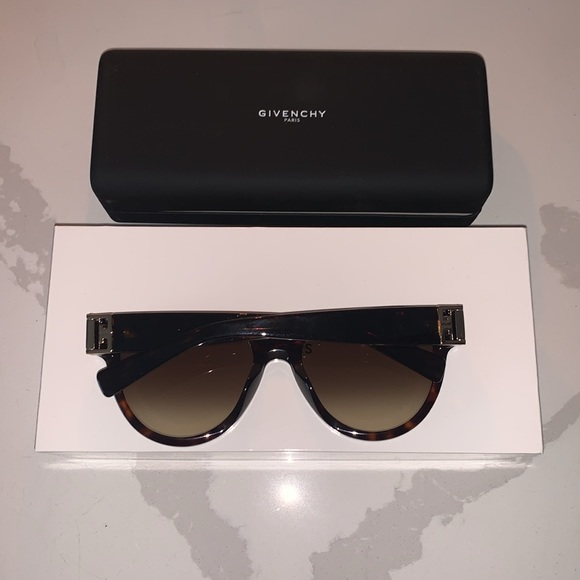 Givenchy GV7155/086HA Sunglasses - Picture 5 of 9